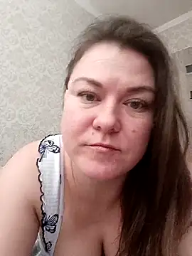 Snapshot of LunikaLunaX chatting on 5, 3, 2026 LunikaLunaX online show from 5, 3, 2026