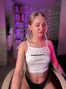 Snapshot of Devill_Angel_ chatting on 7, 2, 2025 Devill Angel online show from 7, 2, 2025
