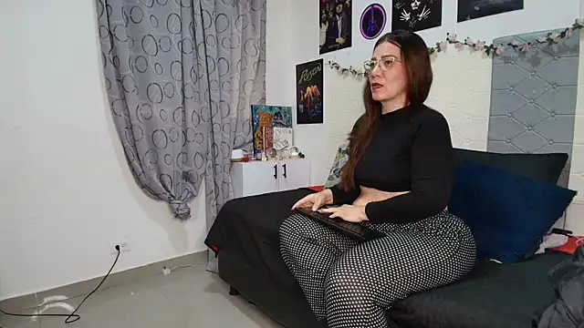 scarlett  morgan online show from 5, 6, 2026