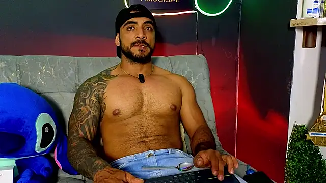 Snapshot of ERIC_HARRISON chatting on 10, 2, 2026 ERIC HARRISON online show from 10, 2, 2026