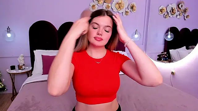 ZaraBloom online show from 4, 1, 2025