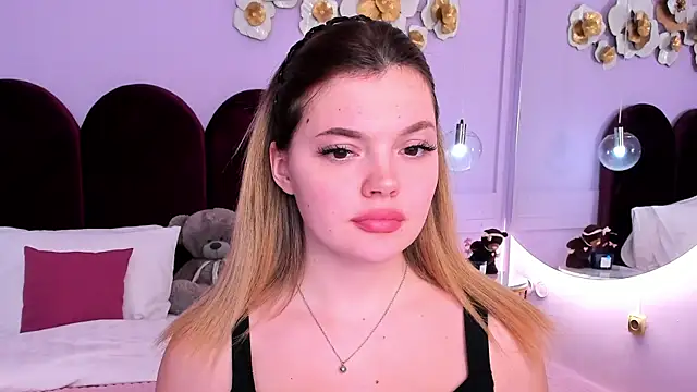 ZaraBloom online show from 28, 1, 2025