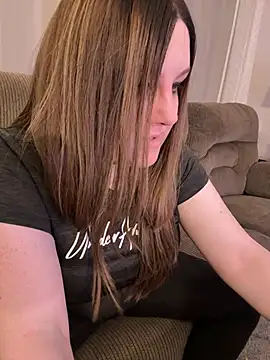Snapshot of PuckBunny17 chatting on 23, 4, 2026 PuckBunny17 online show from 23, 4, 2026