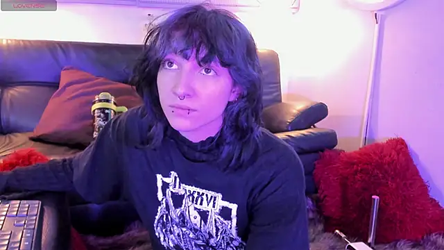 Ghosty Doll online show from 25, 3, 2026