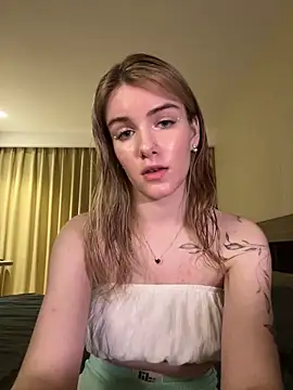 Snapshot of SpiceJessy chatting on 2, 2, 2025 SpiceJessy online show from 2, 2, 2025