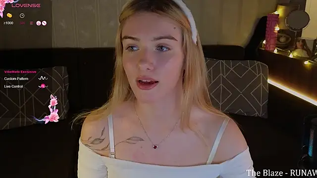 Snapshot of SpiceJessy chatting on 19, 2, 2025 SpiceJessy online show from 19, 2, 2025