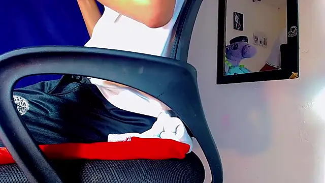 nicol gill  online show from 7, 1, 2025