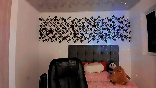 Lilith Miller21 online show from 20, 12, 2025