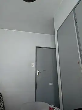 Userio072 online show from 1, 2, 2025