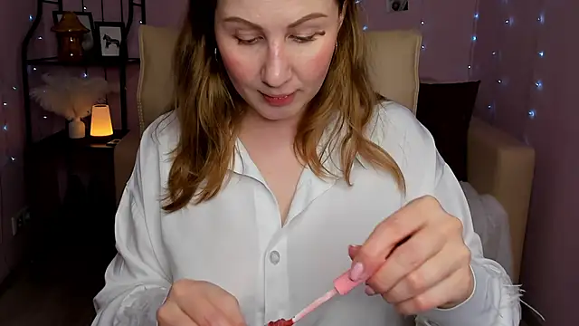 Helens love online show from 21, 3, 2025