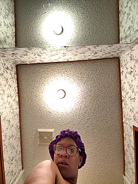 Snapshot of SexyHoneyRedd chatting on 19, 11, 2025 SexyHoneyRedd online show from 19, 11, 2025