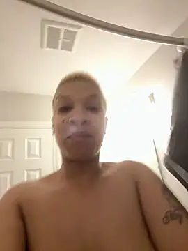 Snapshot of SexyHoneyRedd chatting on 24, 3, 2026 SexyHoneyRedd online show from 24, 3, 2026