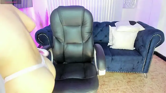 naomii campbell  online show from 13, 12, 2024
