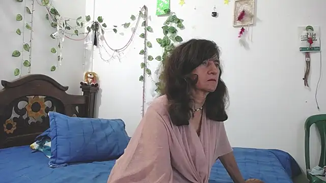 DominaLeona online show from 18, 4, 2026