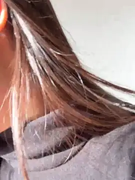 Snapshot of Sweet-Angel999 chatting on 16, 12, 2024 Sweet-Angel999 online show from 16, 12, 2024