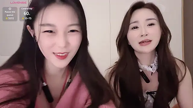 Snapshot of Sweet-Angel999 chatting on 30, 12, 2024 Sweet-Angel999 online show from 30, 12, 2024