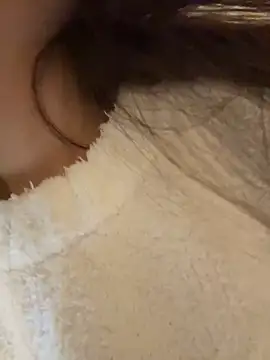 Snapshot of Sweet-Angel999 chatting on 15, 1, 2025 Sweet-Angel999 online show from 15, 1, 2025