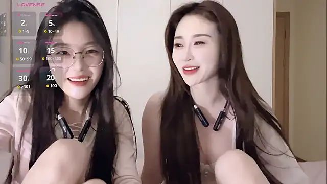 Snapshot of Sweet-Angel999 chatting on 3, 2, 2025 Sweet-Angel999 online show from 3, 2, 2025