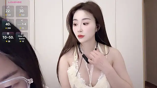 Snapshot of Sweet-Angel999 chatting on 5, 2, 2025 Sweet-Angel999 online show from 5, 2, 2025