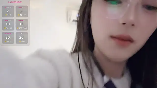 Snapshot of Sweet-Angel999 chatting on 14, 2, 2025 Sweet-Angel999 online show from 14, 2, 2025