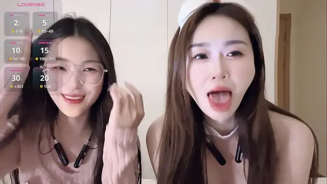 Snapshot of Sweet-Angel999 chatting on 15, 2, 2025 Sweet-Angel999 online show from 15, 2, 2025