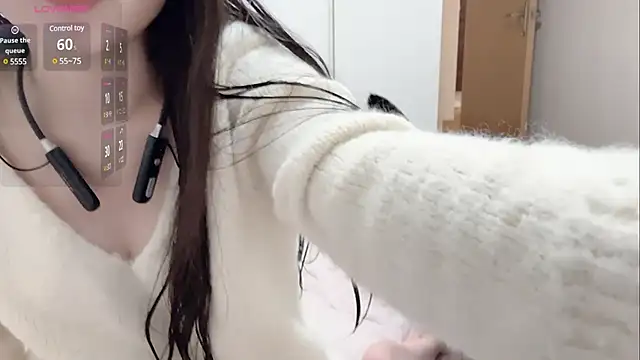 Snapshot of Sweet-Angel999 chatting on 18, 2, 2025 Sweet-Angel999 online show from 18, 2, 2025