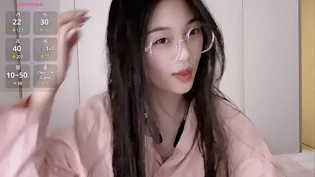 Snapshot of Sweet-Angel999 chatting on 5, 3, 2025 Sweet-Angel999 online show from 5, 3, 2025