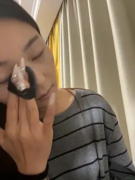 Snapshot of Sweet-Angel999 chatting on 11, 11, 2025 Sweet-Angel999 online show from 11, 11, 2025