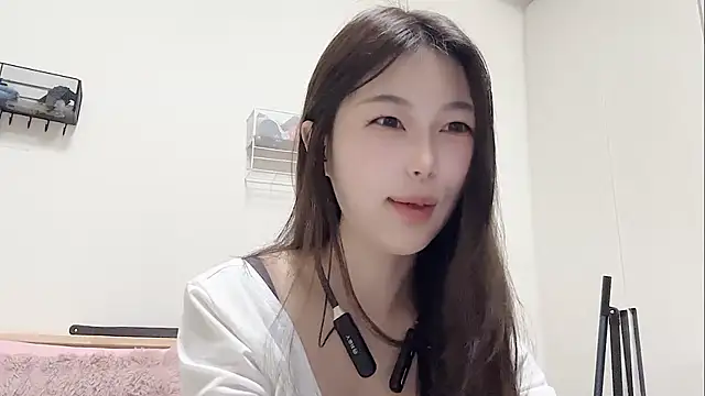 Sweet-Angel999 online show from 19, 3, 2026