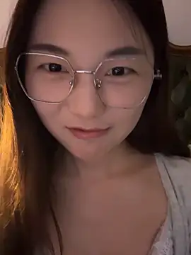 Snapshot of Sweet-Angel999 chatting on 20, 5, 2026 Sweet-Angel999 online show from 20, 5, 2026