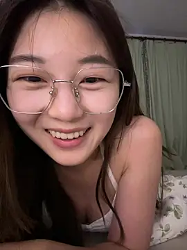 Snapshot of Sweet-Angel999 chatting on 28, 5, 2026 Sweet-Angel999 online show from 28, 5, 2026