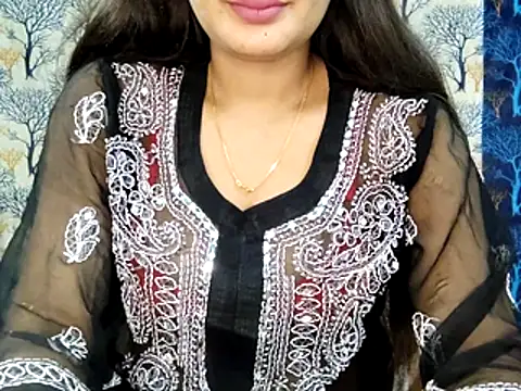 Aarvi Arora online show from 3, 12, 2025