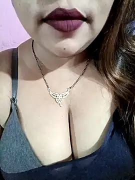 Snapshot of Beautyy38 chatting on 25, 12, 2024 Beautyy38 online show from 25, 12, 2024