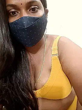 Snapshot of Renuma chatting on 10, 2, 2025 Renuma online show from 10, 2, 2025