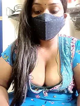 Snapshot of Renuma chatting on 16, 2, 2025 Renuma online show from 16, 2, 2025