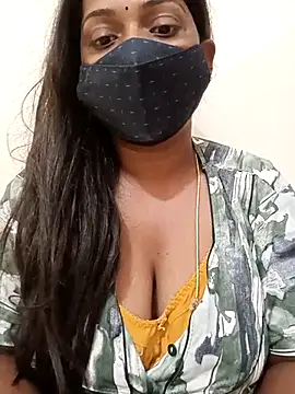 Snapshot of Renuma chatting on 17, 2, 2025 Renuma online show from 17, 2, 2025