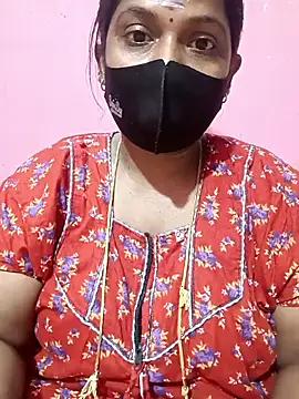 Snapshot of Renuma chatting on 2, 10, 2025 Renuma online show from 2, 10, 2025