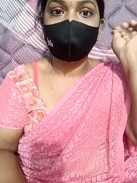 Snapshot of Renuma chatting on 28, 10, 2025 Renuma online show from 28, 10, 2025