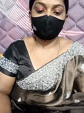 Snapshot of Renuma chatting on 30, 10, 2025 Renuma online show from 30, 10, 2025