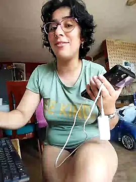 Snapshot of Im_Alma_ chatting on 21, 1, 2025 Im Alma online show from 21, 1, 2025