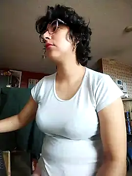 Snapshot of Im_Alma_ chatting on 28, 1, 2025 Im Alma online show from 28, 1, 2025