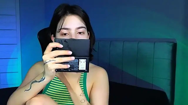 Stacy Gonzales  online show from 16, 12, 2025