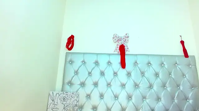 JessicaRabbit04 online show from 26, 11, 2025