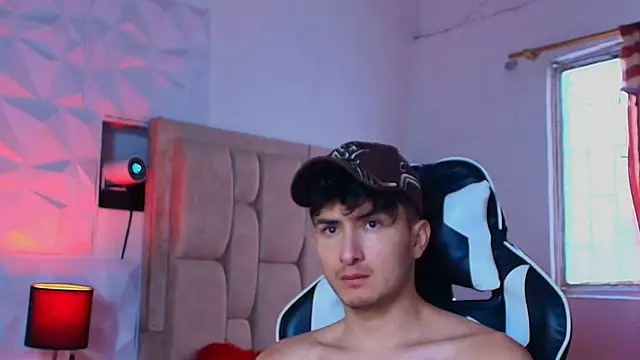 santyago taylor online show from 21, 12, 2024