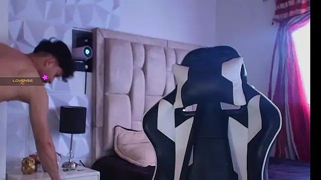 santyago taylor online show from 11, 1, 2025