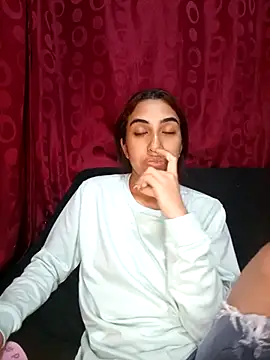 ifeelverywet andhot online show from 10, 1, 2025