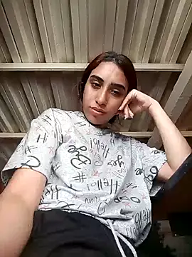 ifeelverywet andhot online show from 29, 1, 2025