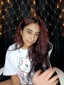 ifeelverywet andhot online show from 10, 9, 2025