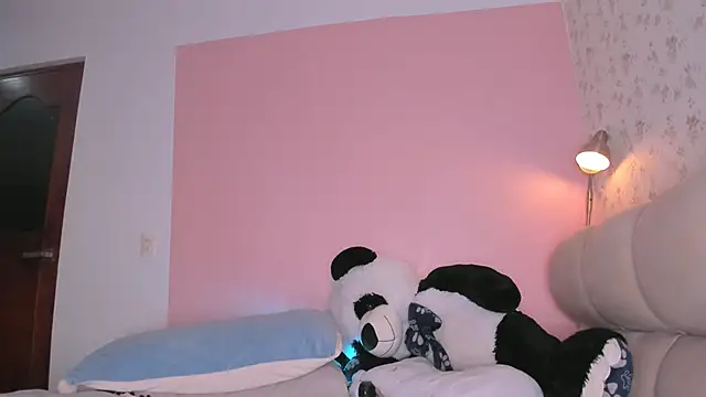 kitty miaa online show from 19, 1, 2025