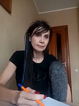 Francenia lolis online show from 10, 11, 2025